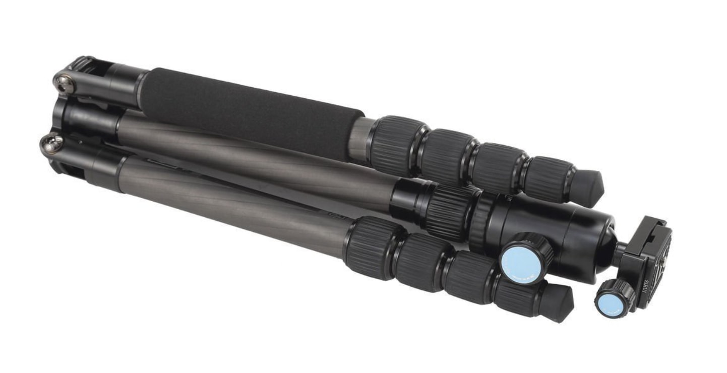Sirui T-025X 52" Carbon Fiber Tripod Astrophotography