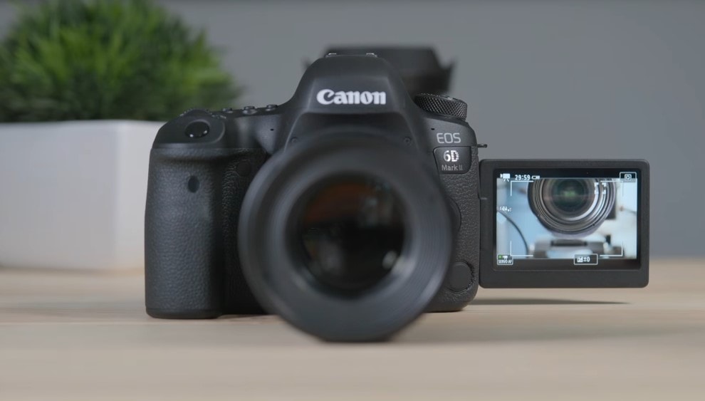 Canon EOS 6D Mark II Digital SLR Camera Body Review Canon EOS 6D Mark II Digital SLR Camera Body Review
