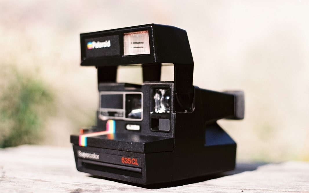Best Instant Cameras for Weddings Best Instant Cameras for Weddings