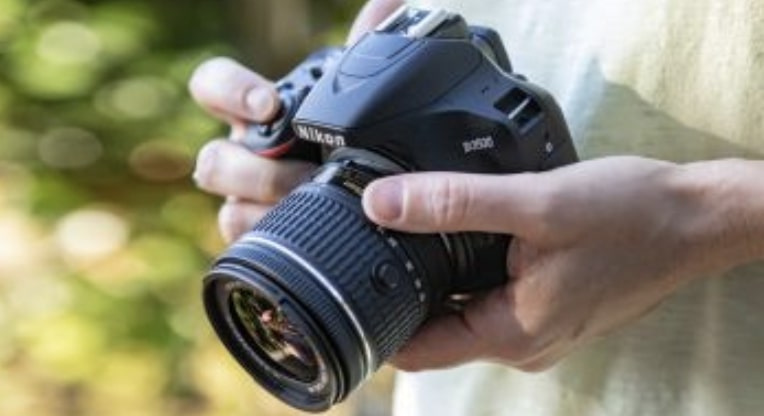 Nikon D3500 24.2MP DSLR Camera + AF-P DX 18-55mm VR NIKKOR Lens Kit + Accessory Bundle 64GB SDXC Memory + SLR Photo Bag + Wide Angle Lens + 2.2X Telephoto Lens + Flash+Tripod +Filters (Black) Review Nikon D3500 24.2MP DSLR Camera + AF-P DX 18-55mm VR NIKKOR Lens Kit + Accessory Bundle 64GB SDXC Memory + SLR Photo Bag + Wide Angle Lens + 2.2X Telephoto Lens + Flash+Tripod +Filters (Black) Review